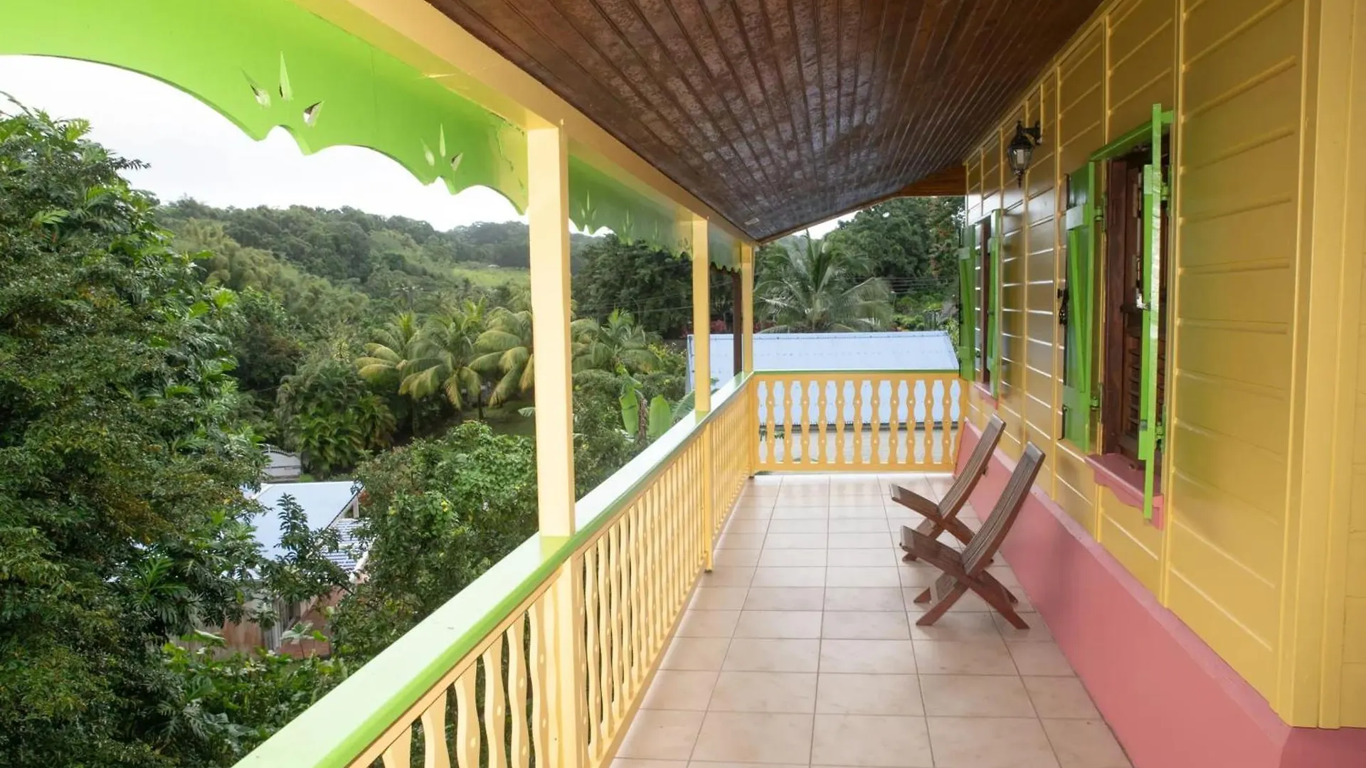 Maison Charmante A Gros-Morne Avec Terrasse Et Jardin Мартиника
